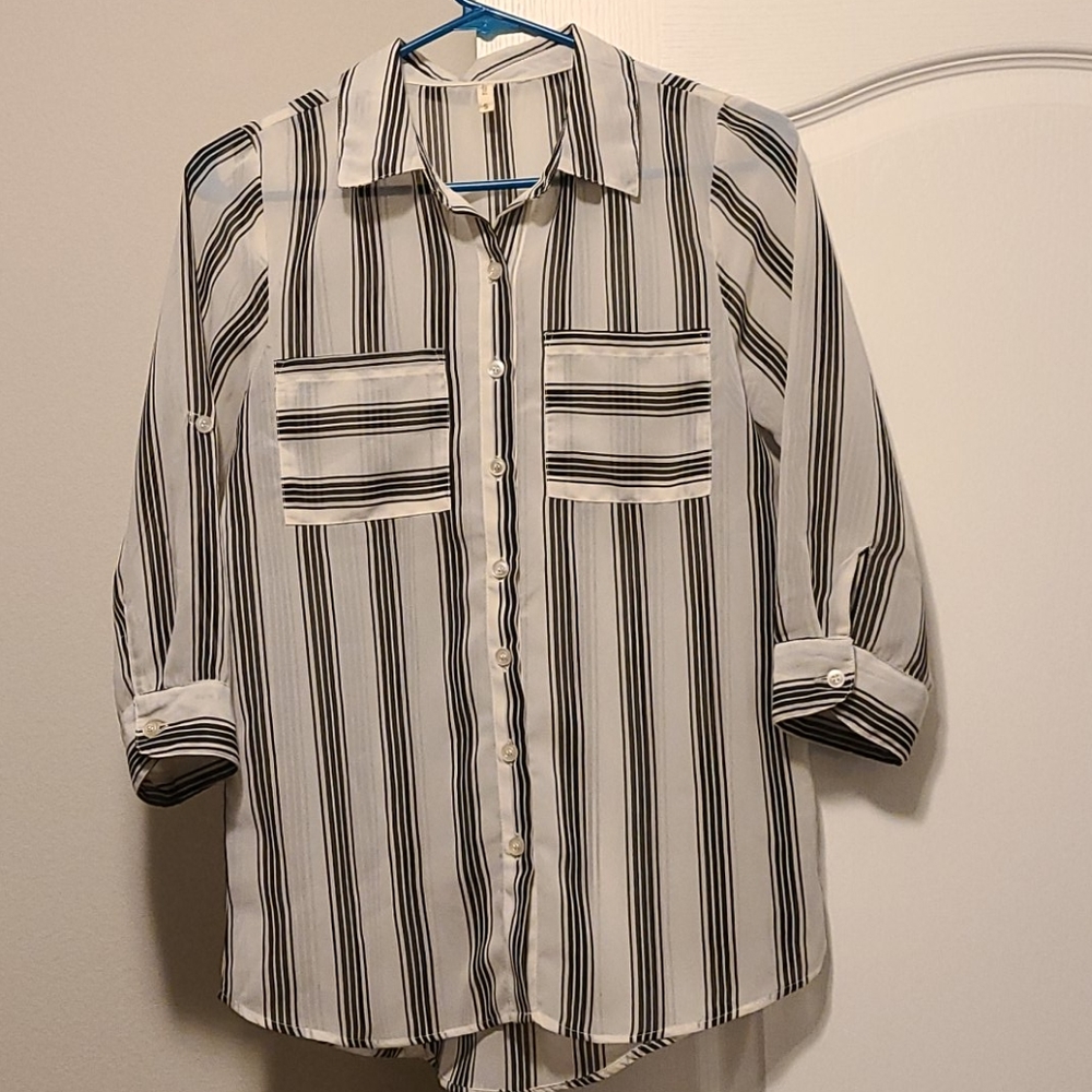 Off white w/black stripes Japna button up blouse